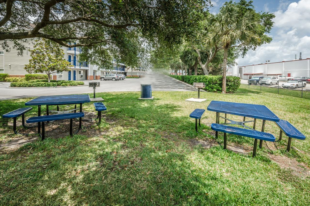 Tampa Bay Extended Stay Hotel Largo Ngoại thất bức ảnh